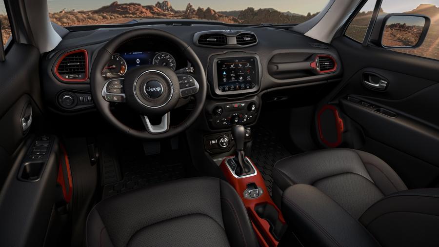 Торпедо Jeep Renegade Trailhawk (BU) 2018 года  (NA) (фото 3 из 40)